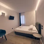 Konukevi Dimora In Prato