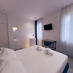 Konukevi Dimora In Prato 3*