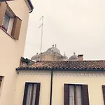 Konukevi Dimora In Prato 3*