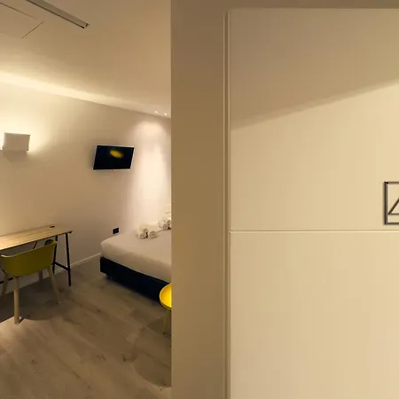 Dimora In Prato 招待所 3*