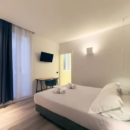 Dimora In Prato 招待所 3*